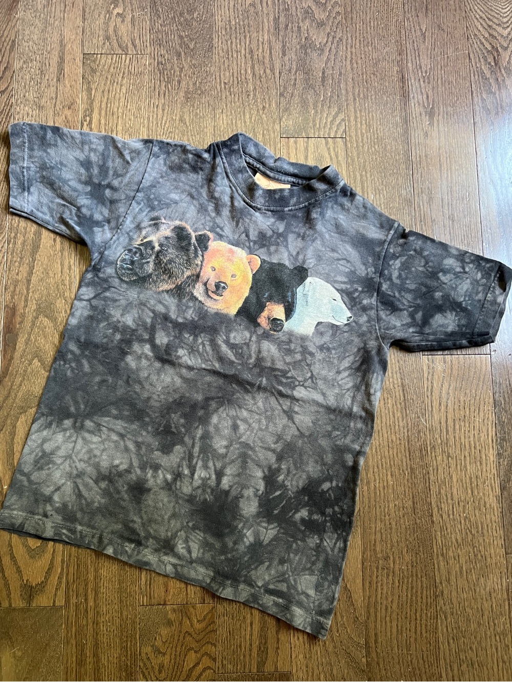 The mountain vintage Kids Black Tie-Dye Bear Graphic Tee size medium